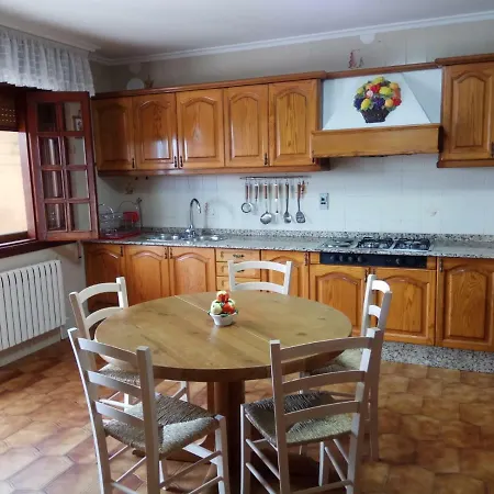 Casa En Moana, Zona Tranquila. Hébergement de vacances Moaña